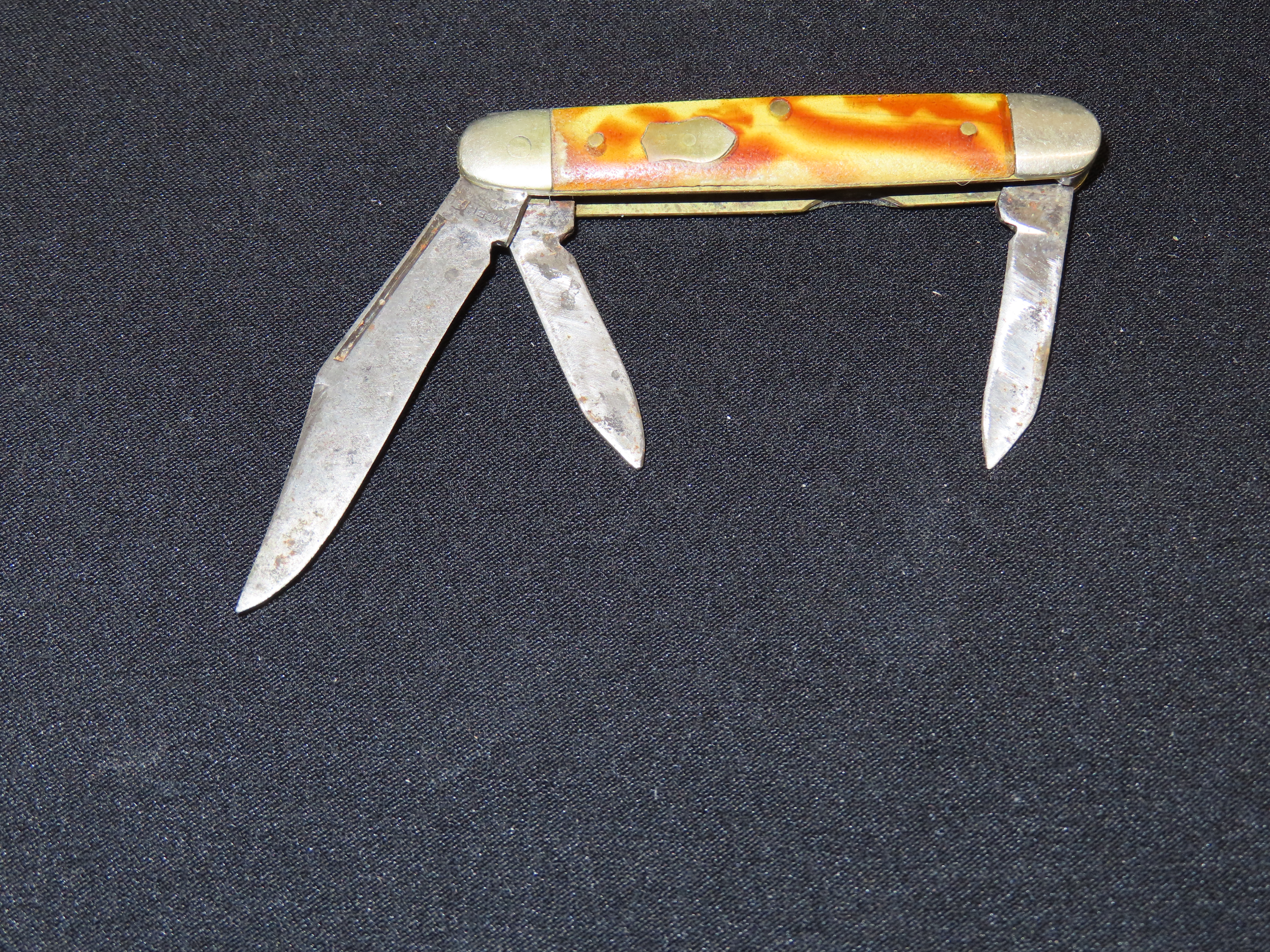 Vintage Pocket Knife, Colorful Handles, Triple Blade. Imperial.