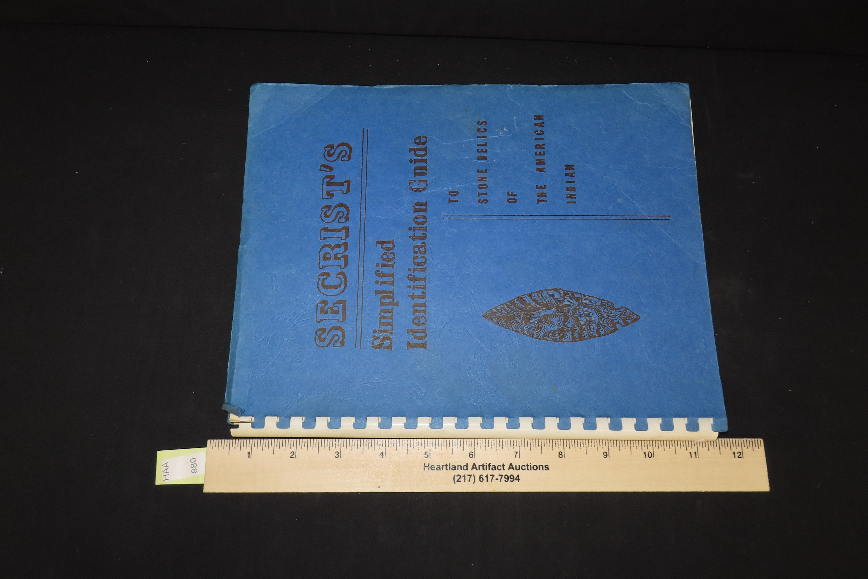 SECRIST'S SIMPLIFIED IDENTIFICATION GUIDE TO STONE RELICS OF THE AMERICAN INDIAN. HARD TO FIND BOOK FROM 1959, FULL OF ALL THE BASIC TYPES O