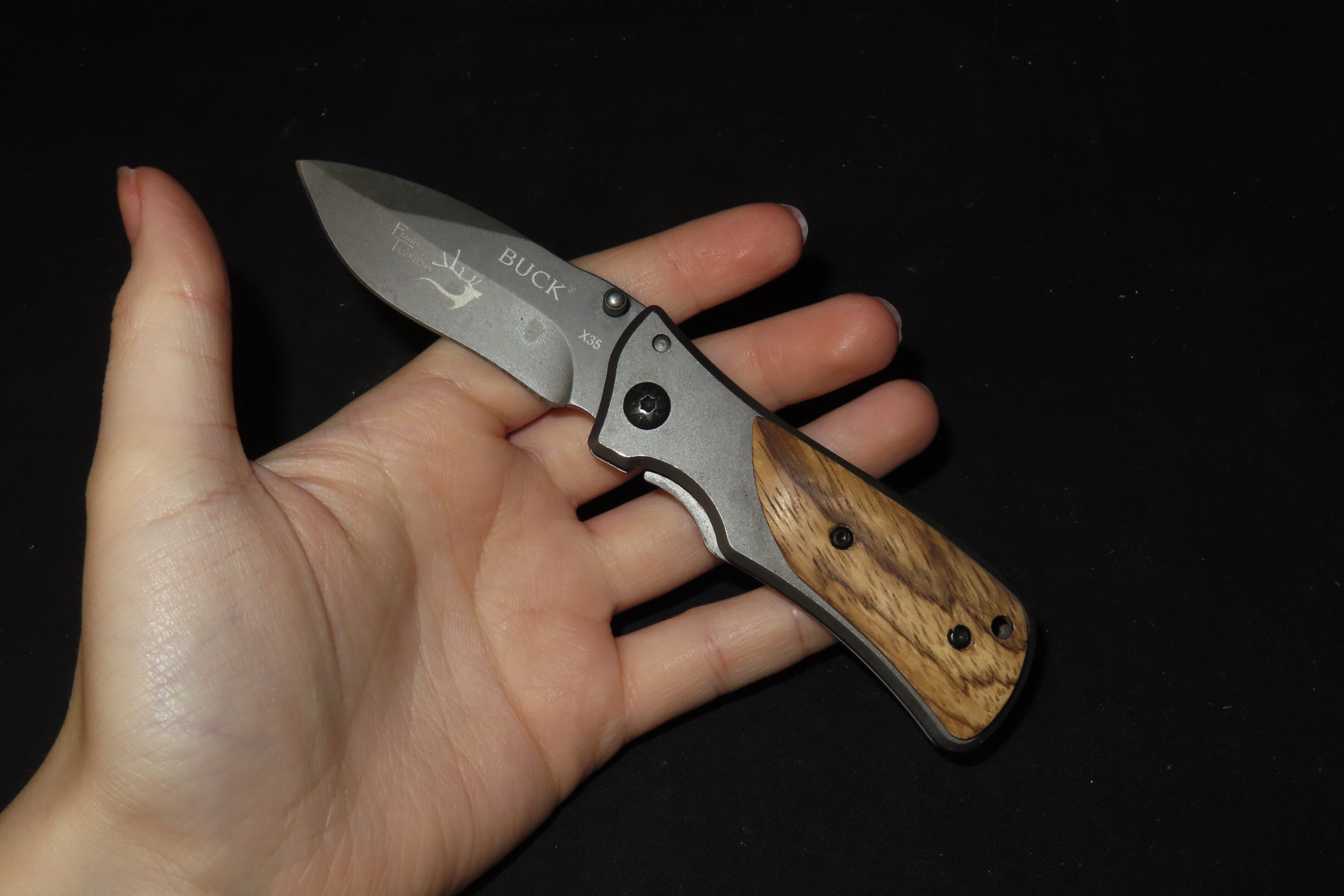 BUCK SINGLE BLADE POCKET KNIFE, HUNTING KNIFE, GREAT DESIGN