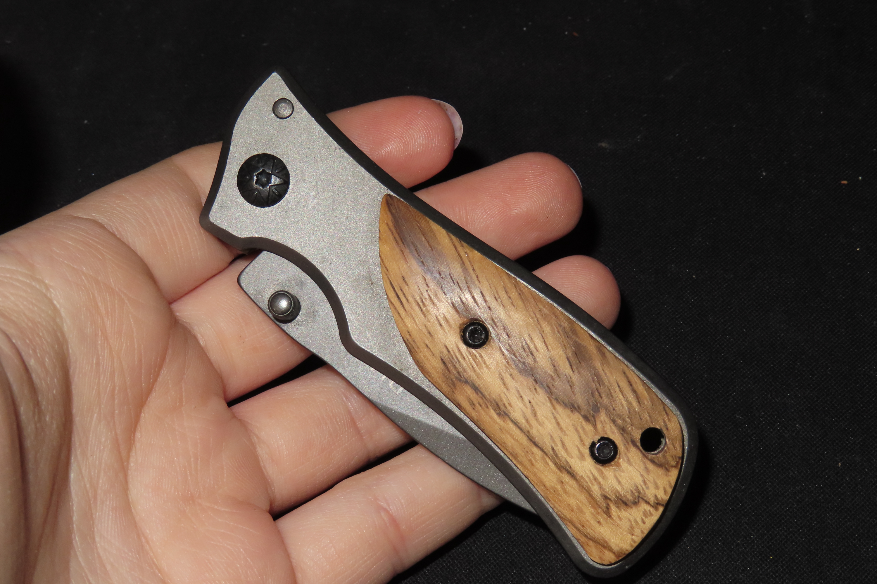 BUCK SINGLE BLADE POCKET KNIFE, HUNTING KNIFE, GREAT DESIGN