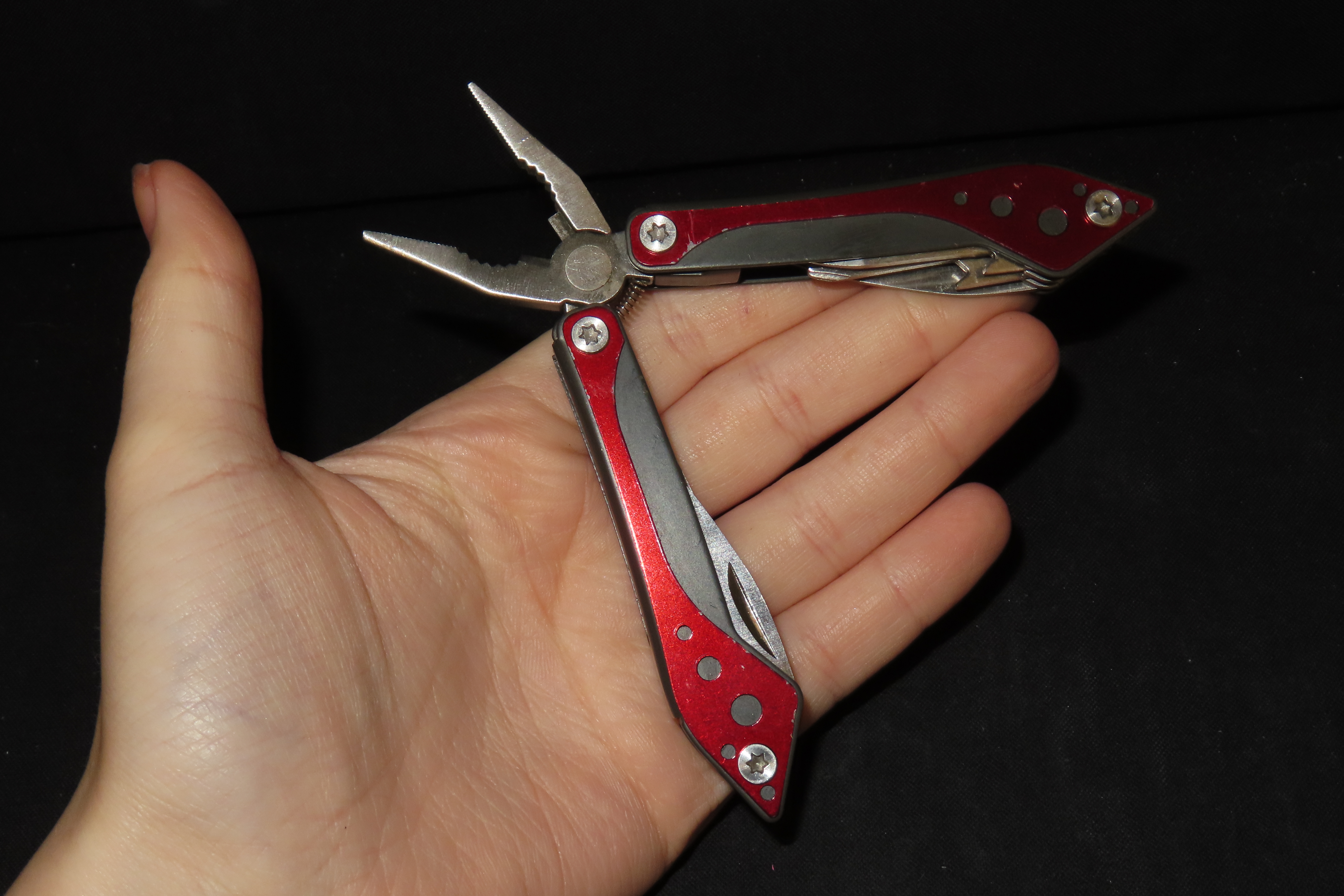 Lot of 5 New Cabela's Brand Pocket Knife Multi Tools, Pliars, Knife, Flat & Phillips Screwdriver, Scissors, Can Opener, Saw. New & Unused.