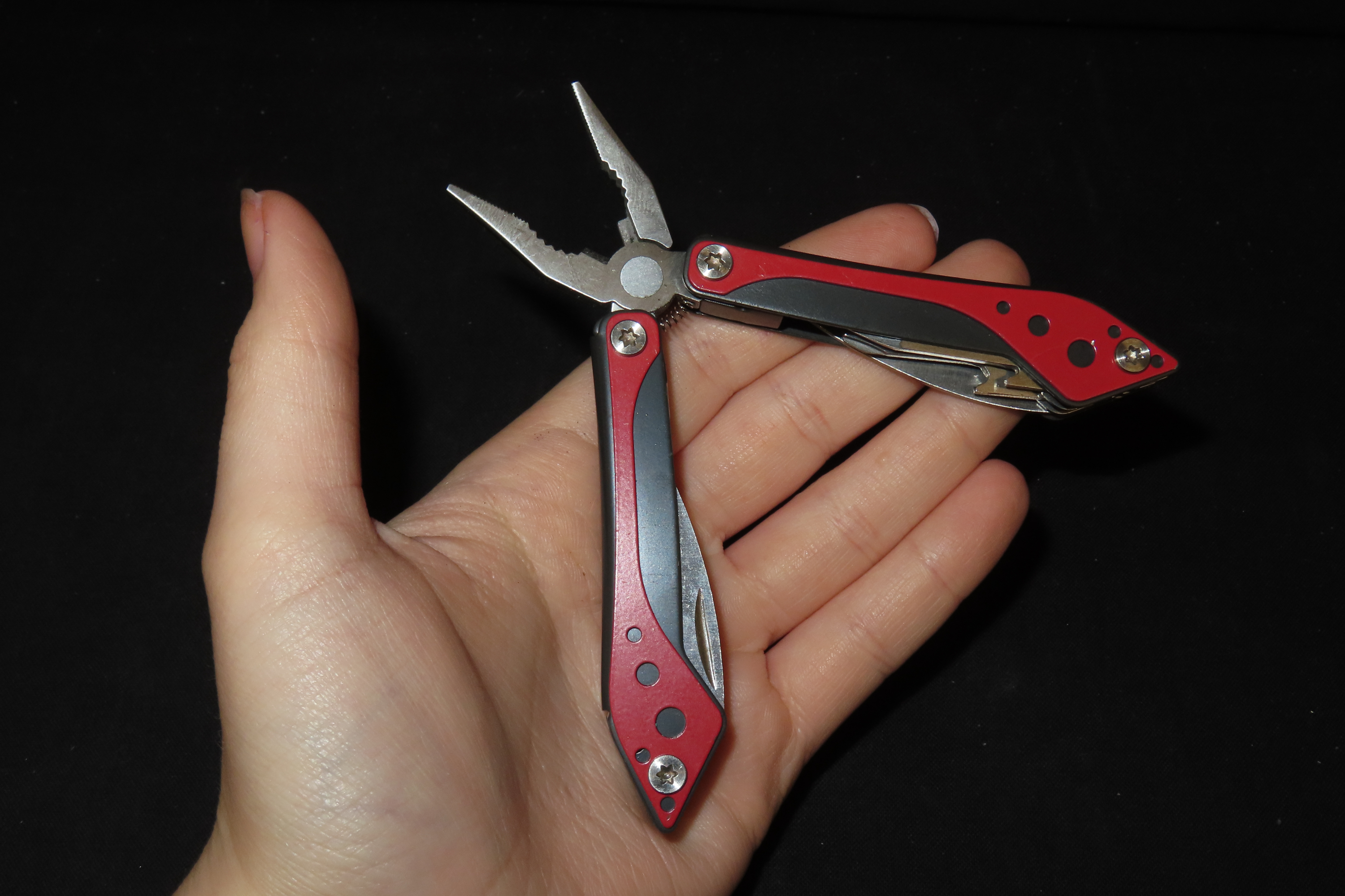 Lot of 5 New Cabela's Brand Pocket Knife Multi Tools, Pliars, Knife, Flat & Phillips Screwdriver, Scissors, Can Opener, Saw. New & Unused.
