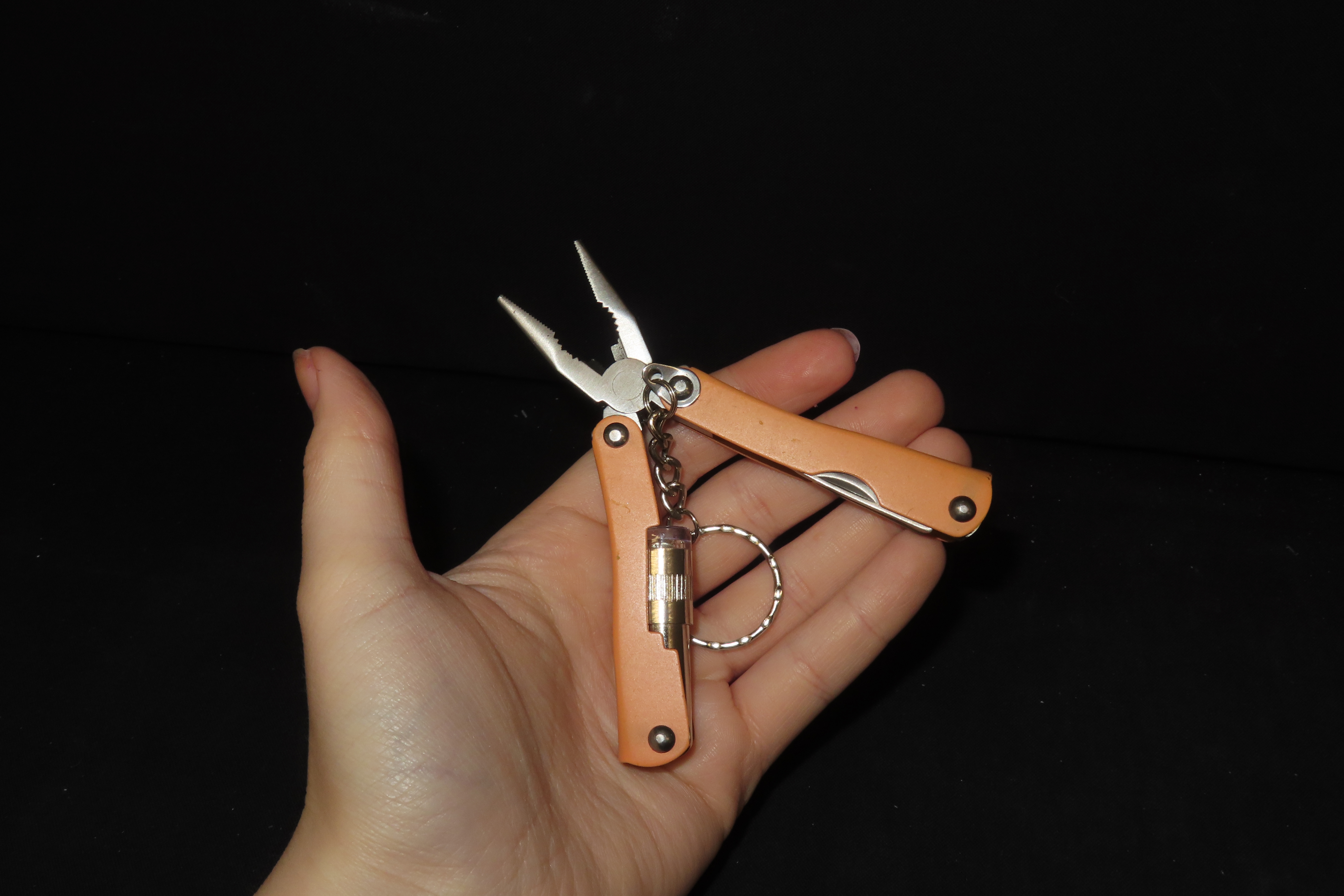Lot of 5 New Cabela's Brand Pocket Knife Multi Tools, Pliars, Knife, Flat & Phillips Screwdriver, Scissors, Can Opener, Saw. New & Unused. O