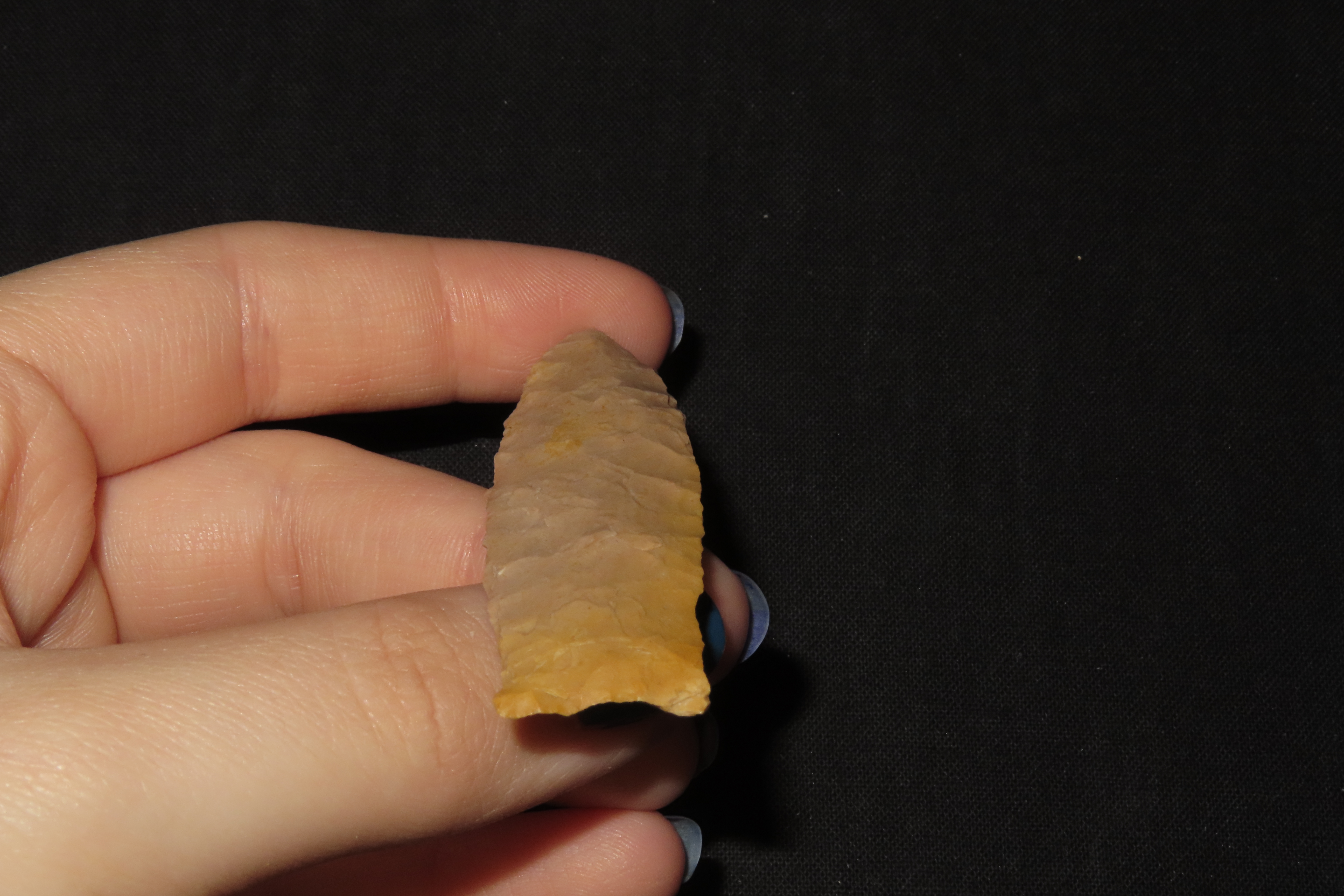 2 5/16" Eden, Cream-Colored Chert, Dawson Co., Montana