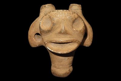 3 1/8" Pre-Columbian Taino Human Effigy Inhaler / Cohoba, Motley COA, Colombia