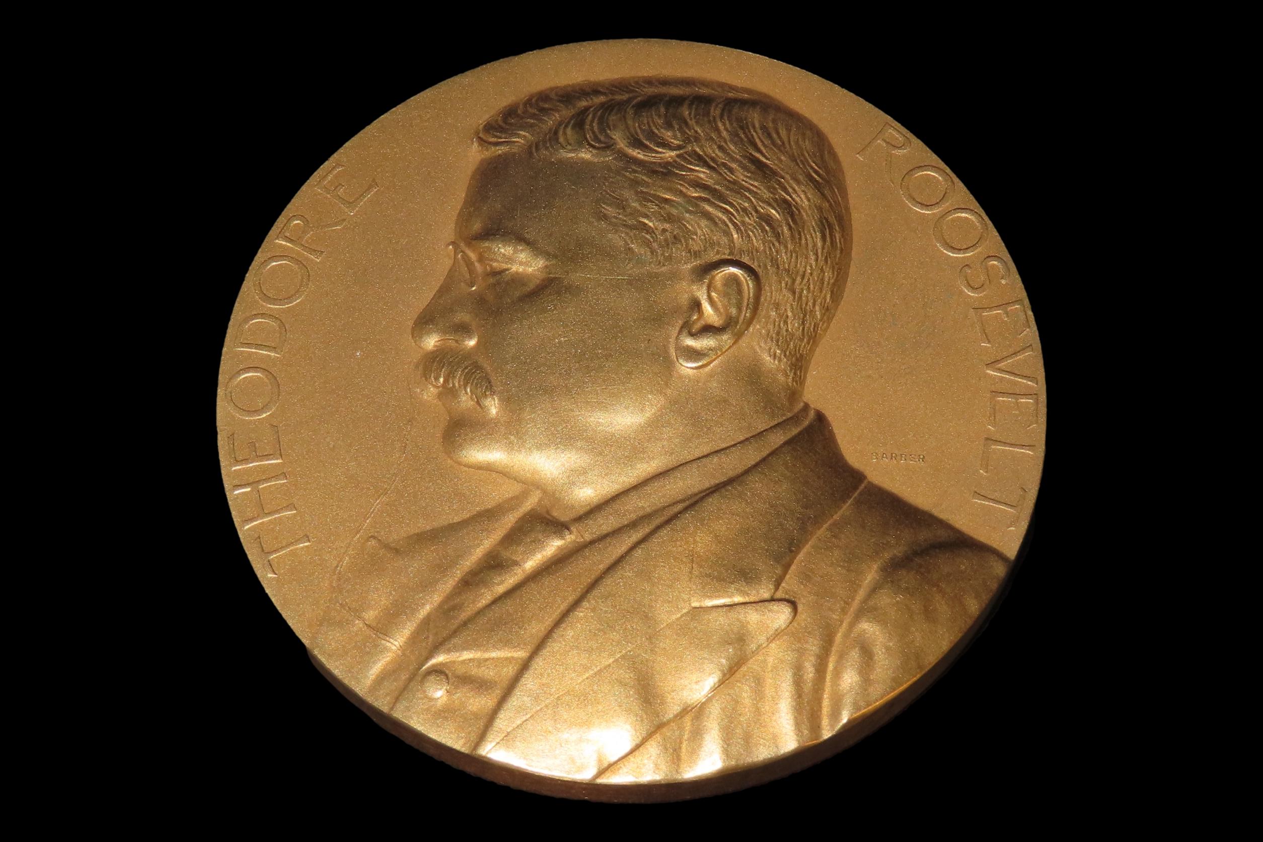 3" Vintage Theodore Roosevelt Indian Peace Medal