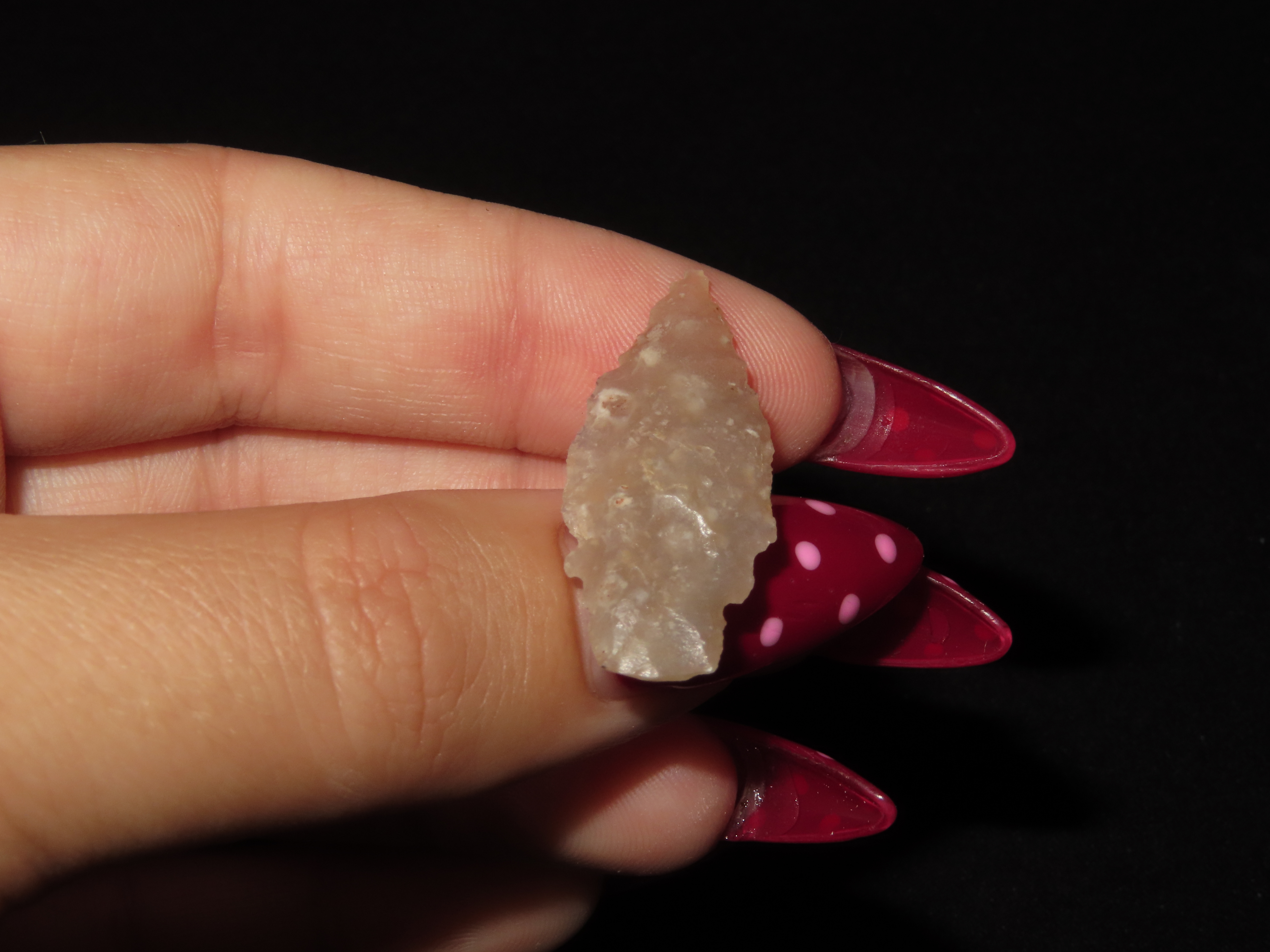 Double-Notch Bird Point / Arrowhead, Translucent Agate, New Mexico