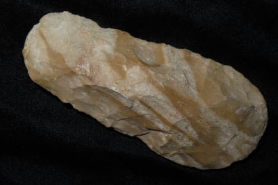 4 11/16" Spade, found in S.E. Missouri / N.E. Arkansas.