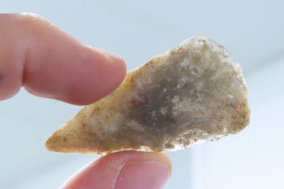 2" Tallahatta quartzite blade , Collection of Roger Doetman, Effingham, Illinois