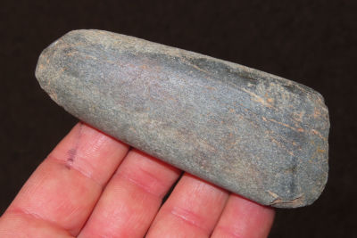 3 7/8" celt Collection of Roger Doetman, Effingham, Illinois