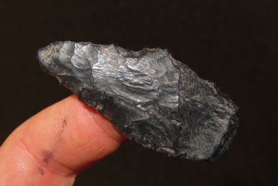 2" obsidian blade Collection of Roger Doetman, Effingham, Illinois