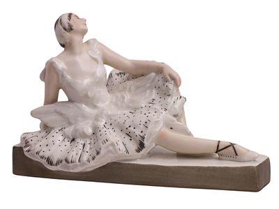 A RUSSIAN (SOVIET) PORCELAIN FIGURE OF ANNA PAVLOVA. A porcelain figure titled Ballerina (After