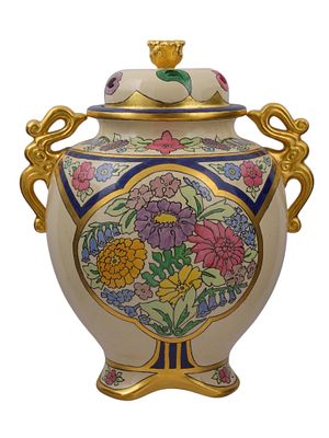 AN AMERICAN PAINTED JAPANESE SATSUMA VASE, 1921. AN AMERICAN DECORATED SATSUMA-STYLE VASE WITH 