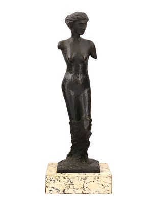 A BRONZE FIGURE OF A NUDE WOMAN, SIGNED A. RISI, CA MID–20TH CENTURY. Cast bronze figure of a 