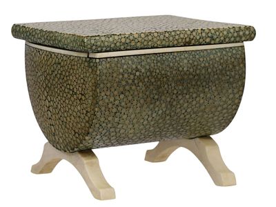 A TURQUOISE SHAGREEN AND BONE LIDDED BOX, MID-20TH CENTURY. A turquoise Shagreen and Bone Lidded 