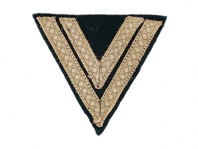 A WWII GERMAN SLEEVE PATCH FOR A CORPORAL TUNIC, 1936-1942. Chief Corporal, Wehrmacht. Sleeve 