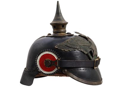 A PRUSSIAN PICKELHAUBE SPIKED HELMET M1895. WWI Prussian Guard Regiment M1895 Pickelhaube Spiked 
