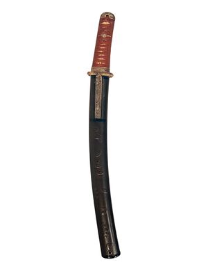 A SIGNED JAPANESE TANTO WITH KOZUKA, EDO PERIOD, 17TH CENTURY. A 17th century Tanto with a 