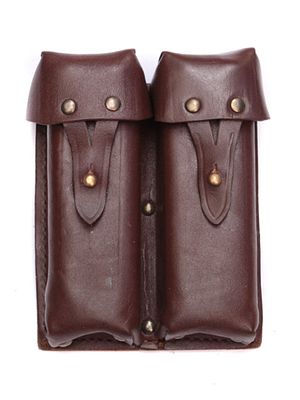 A LEATHER POUCH FOR 4 APS SOVIET STECHKIN PPISTOL MAGAZINE. Original pouch for Stechkin pistol 