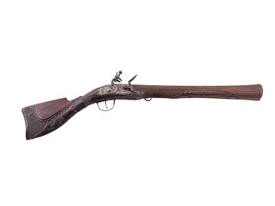 A MIDDLE EASTERN FLINTLOCK BLUNDERBUSS, 19TH CEN. With a round barrel decorated with silver 