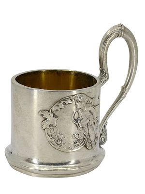 A RUSSIAN PARCEL GILT SILVER GLASSHOLDER, MOSCOW, CIRCA 1890S–1900S. Cylindrical silver glass 