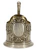 A RUSSIAN ART NOUVEAU PARCEL-GILT SILVER GLASSHOLDER, 2ND MOSCOW ARTEL. Of cylindrical form with Изображение - 2
