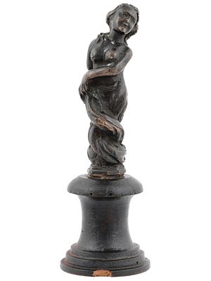 AN ITALIAN 19TH C. MERMAID OR NYMPH BRONZE FIGURINE. A nicely patinated Italian bronze sculpture 