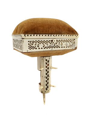 A RUSSIAN KHOLMOGORY CARVED BONE SEWING CLAMP PINCUSHION. Exquisite sewing clamp decorated with 