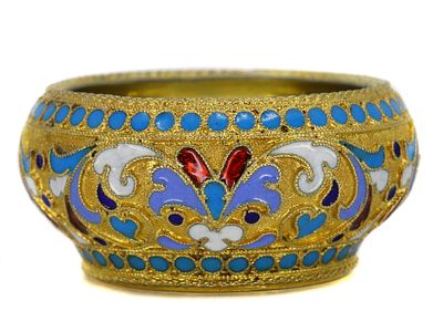 A SMALL RUSSIAN GILT SILVER AND CLOISONNE ENAMEL SALT CELLAR, 1896. A small Russian gilt-silver 