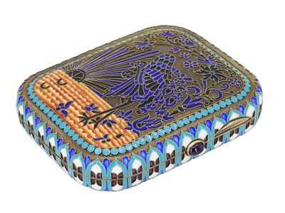 A SILVER-GILT AND PLIQUE-&Agrave;-JOUR ENAMEL CIGARETTE CASE. Of rectangular form with rounded corners 