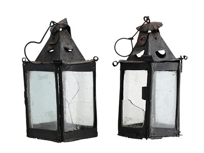 A LOT OF TWO TIN HANGING LANTERNS WITH GLASS PANES, C. 19TH CENTURY. A lot of two tin lanterns 