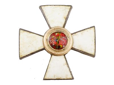 A WW1 RUSSIAN MINIATURE ORDER OF ST. GEORGE CROSS, CA. 1915. This miniature is executed in 