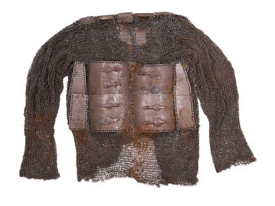 A STEEL CHAIN MAIL COAT WITH PLATES CENTRAL INDIA, 17TH CENTURY. An Indian zirah baktar/zirah 