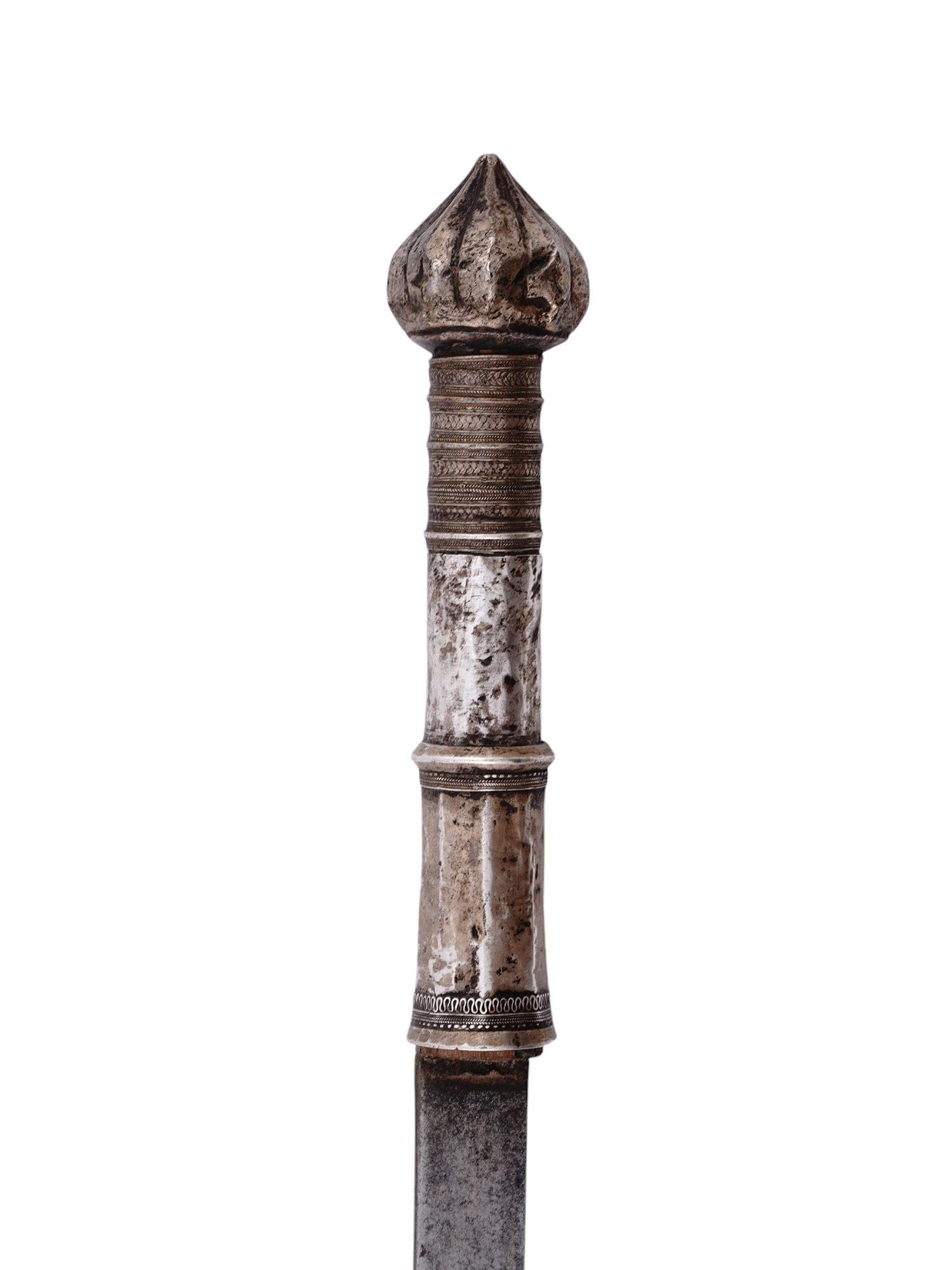 A SILVER MOUNTED BURMESE DHA DAGGER, 19TH CEN.