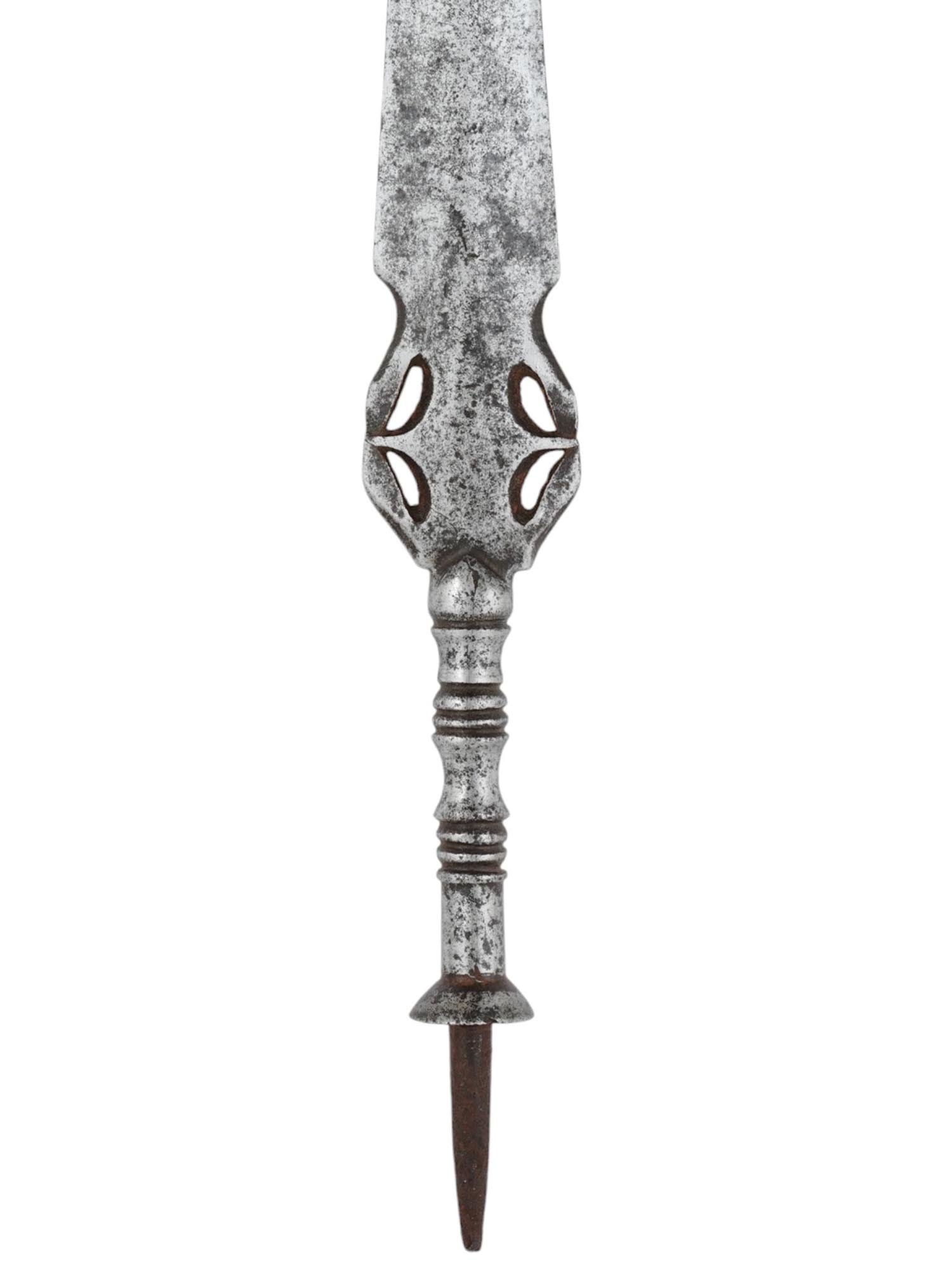 AN INDIAN PHOOLINO SPEAR TIP, 19TH C.