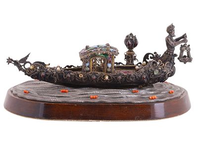 A MINIATURE SILVER FILIGREE AND ENAMEL GONDOLA, 19TH CENTURY. An intricate silver filigree 