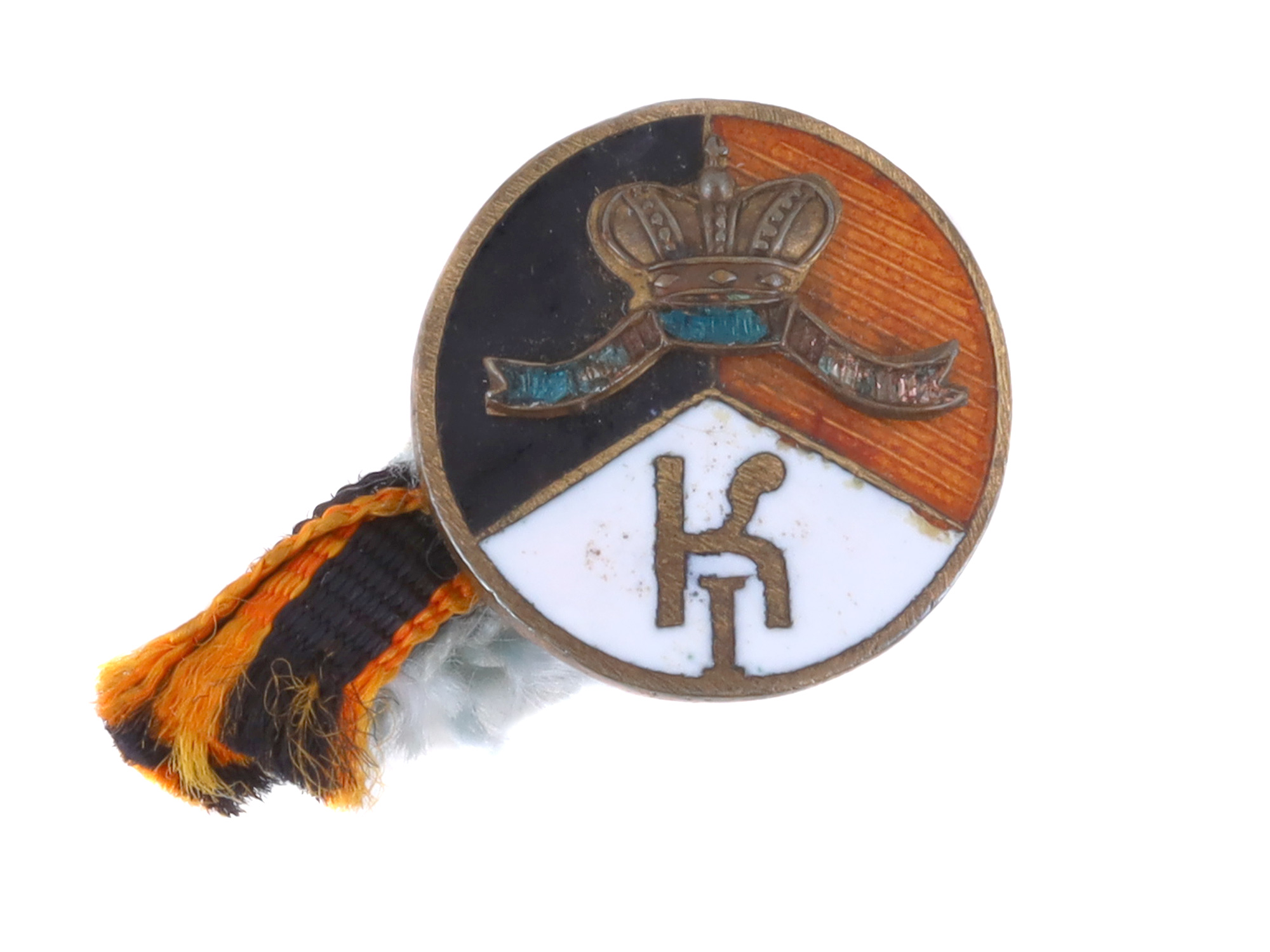 A RUSSIAN IMPERIAL INSIGNIA OF THE IMPERIAL ARMY AND NAVY