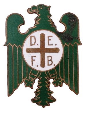A 1915 GERMAN PROTESTANT WOMENS ASSOCIATION (DEUTSCHER EVANGELISCHE FRAUENBUND) PINBACK. A pin 