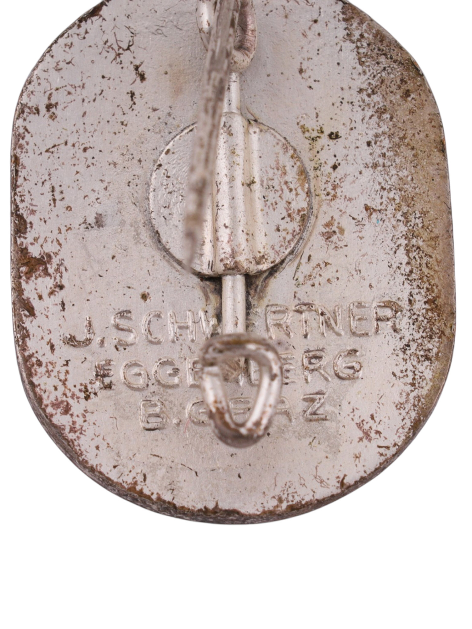 A GERMAN VETERANS ASSOCIATION ENAMELED MEMBERSHIP BADGE, CIRCA 1920S–1930S