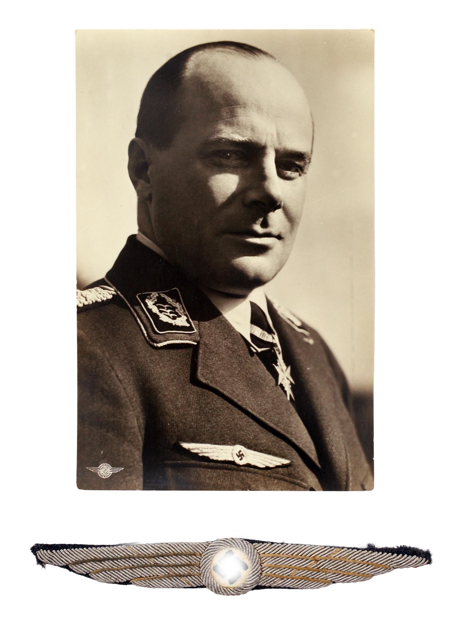 A GERMAN 3RD REICH DLV BULLION PILOT’S BADGE ACCOMPANIED WITH ERNST UDET PHOTO / POSTCARD