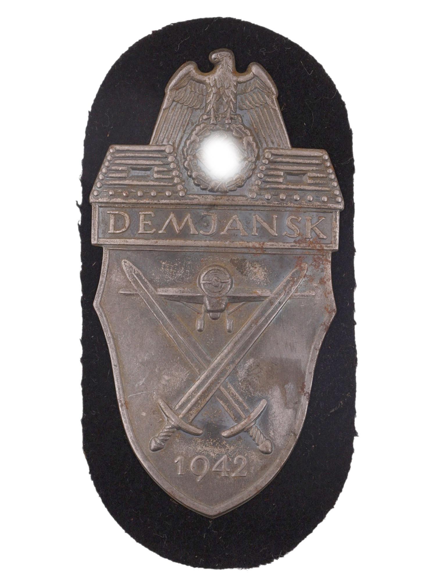 A GERMAN DEMJANSK SHIELD (DEMJANSKSCHILD), 1942, THIRD REICH PERIOD