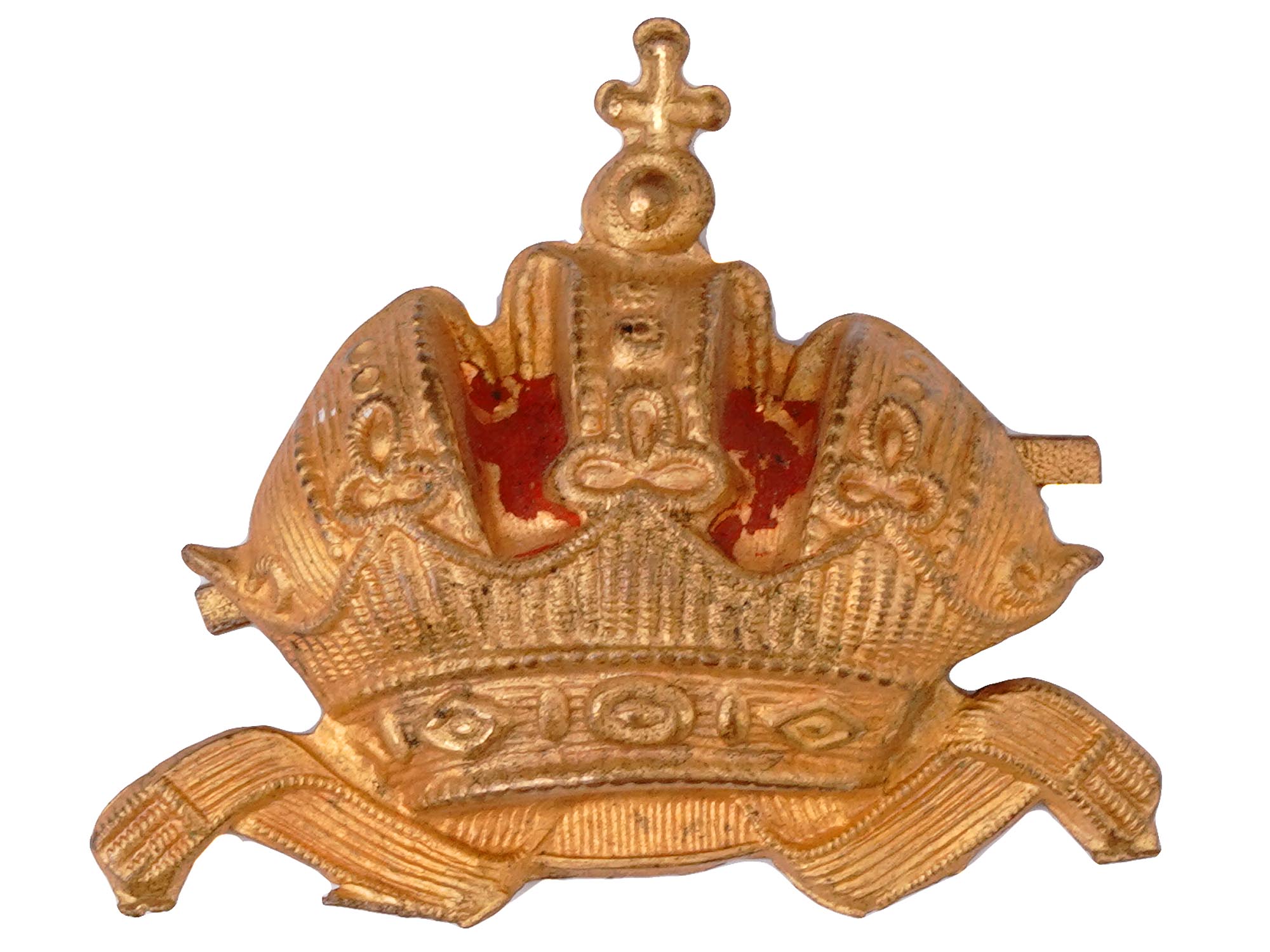 A GILT-BRONZE BADGE OF THE AUSTRIAN CROWN WITH PINBACK
