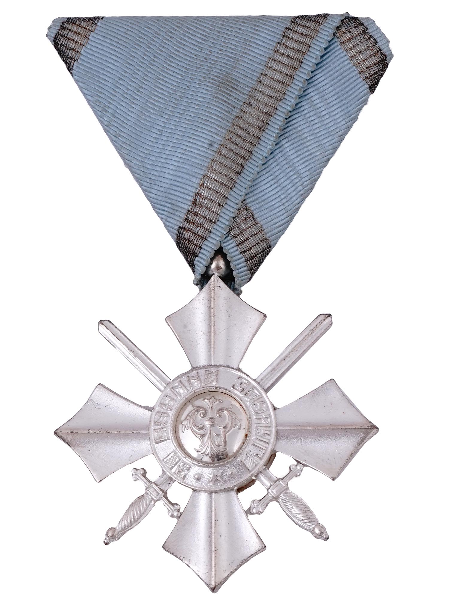 A CASED BULGARIAN ORDER OF MERIT MEDAL, VI CLASS, WITH SWORDS