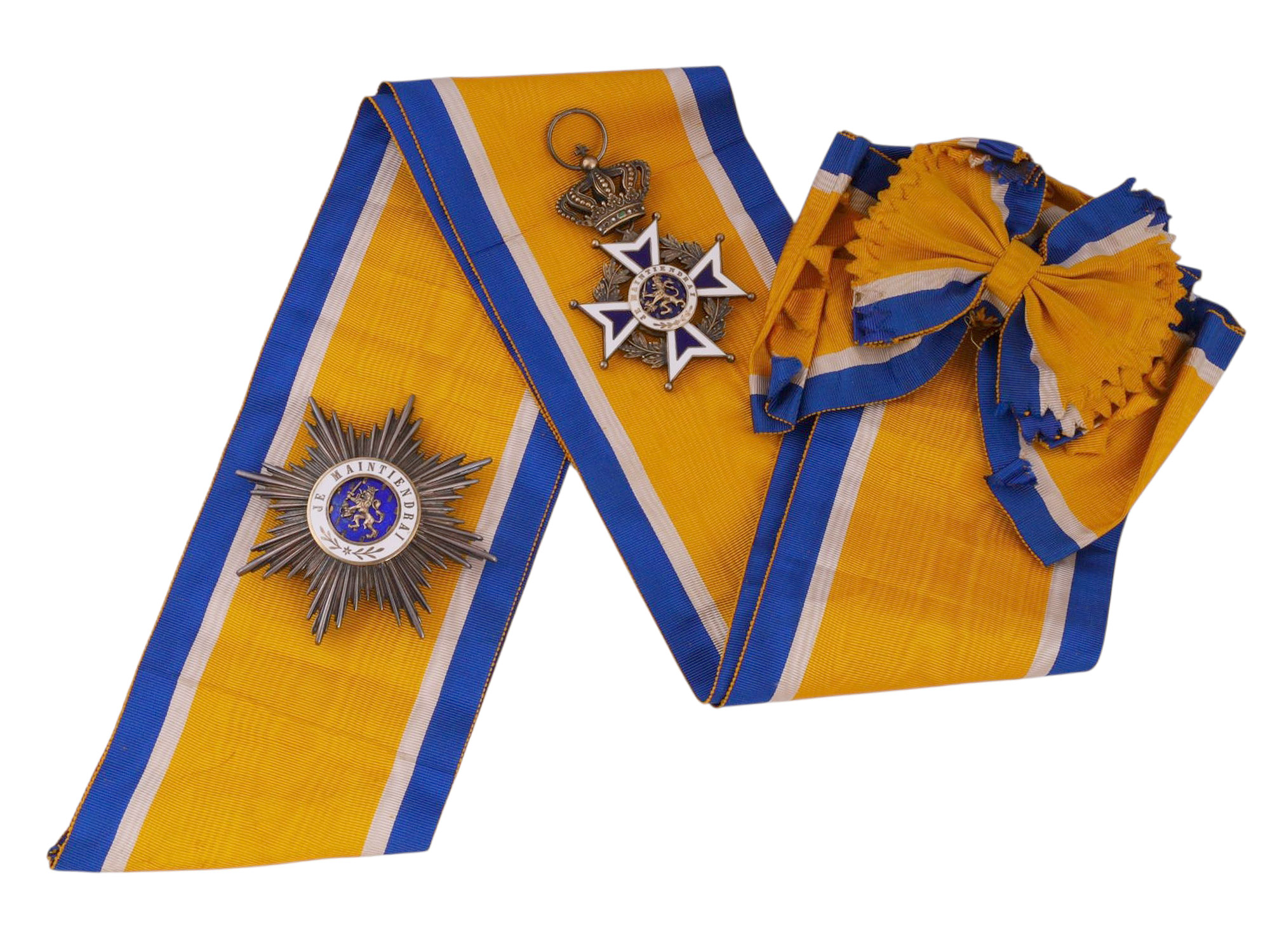 A CASED DUTCH ORDER OF ORANGE NASSAU, GRAND CROSS CASED SET