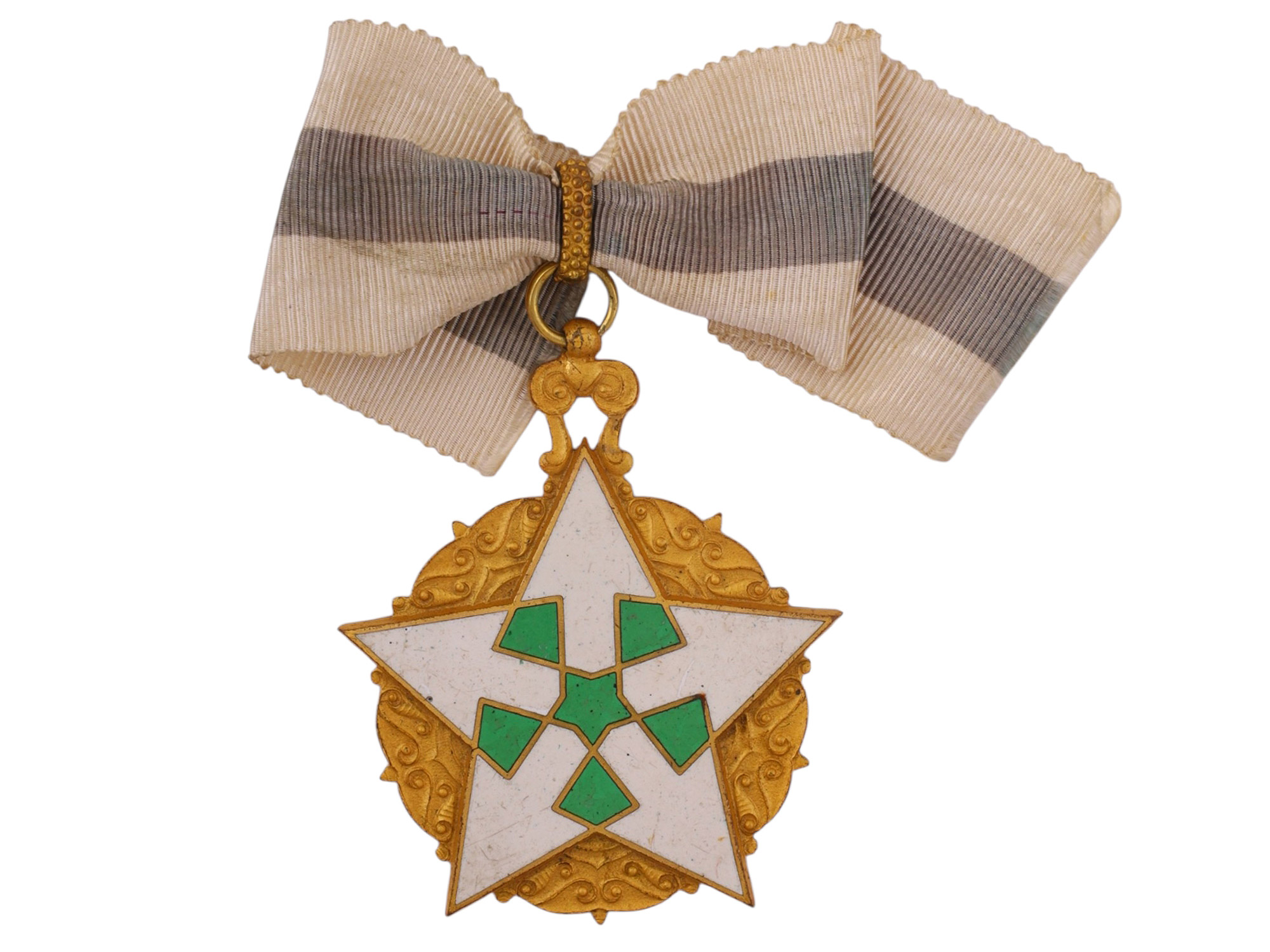 AN ORDER OF OUISSAM ALAOUITE OFFICER'S BADGE, KINGDOM OF MOROCCO, MID-20TH CENTURY