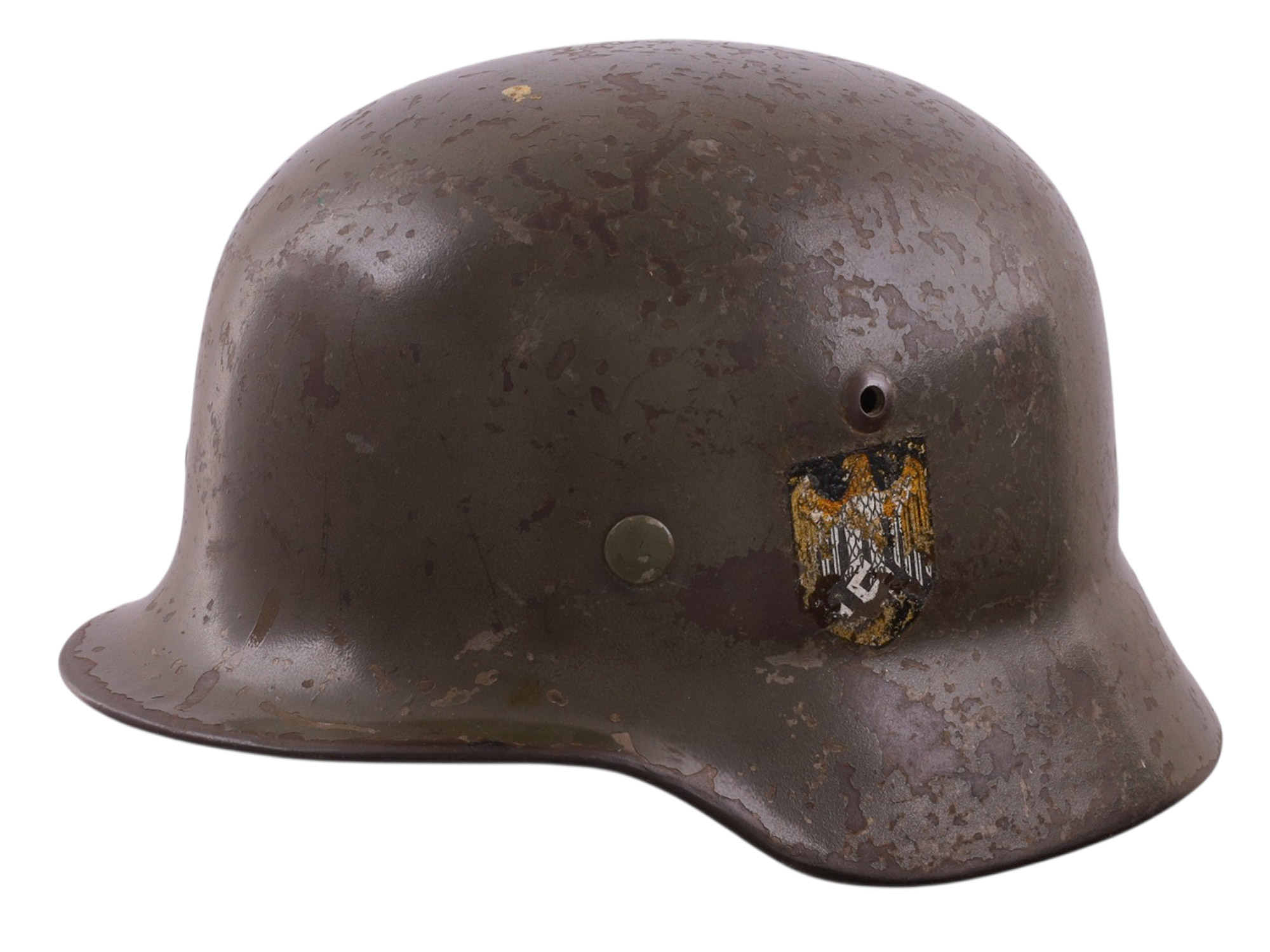 A GERMAN M40 DOUBLE-DECAL HEER STEEL HELMET, WORLD WAR II