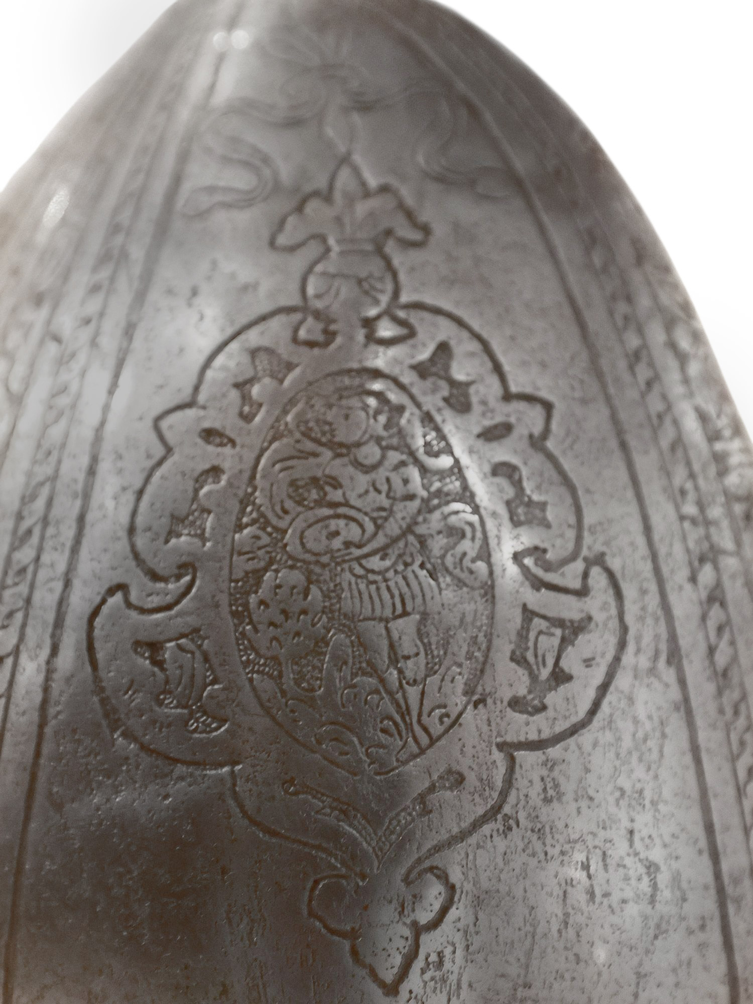 A FINELY ENGRAVED EUROPEAN CABASSET HELMET, MILAN, ITALY, 16TH CENTURY
