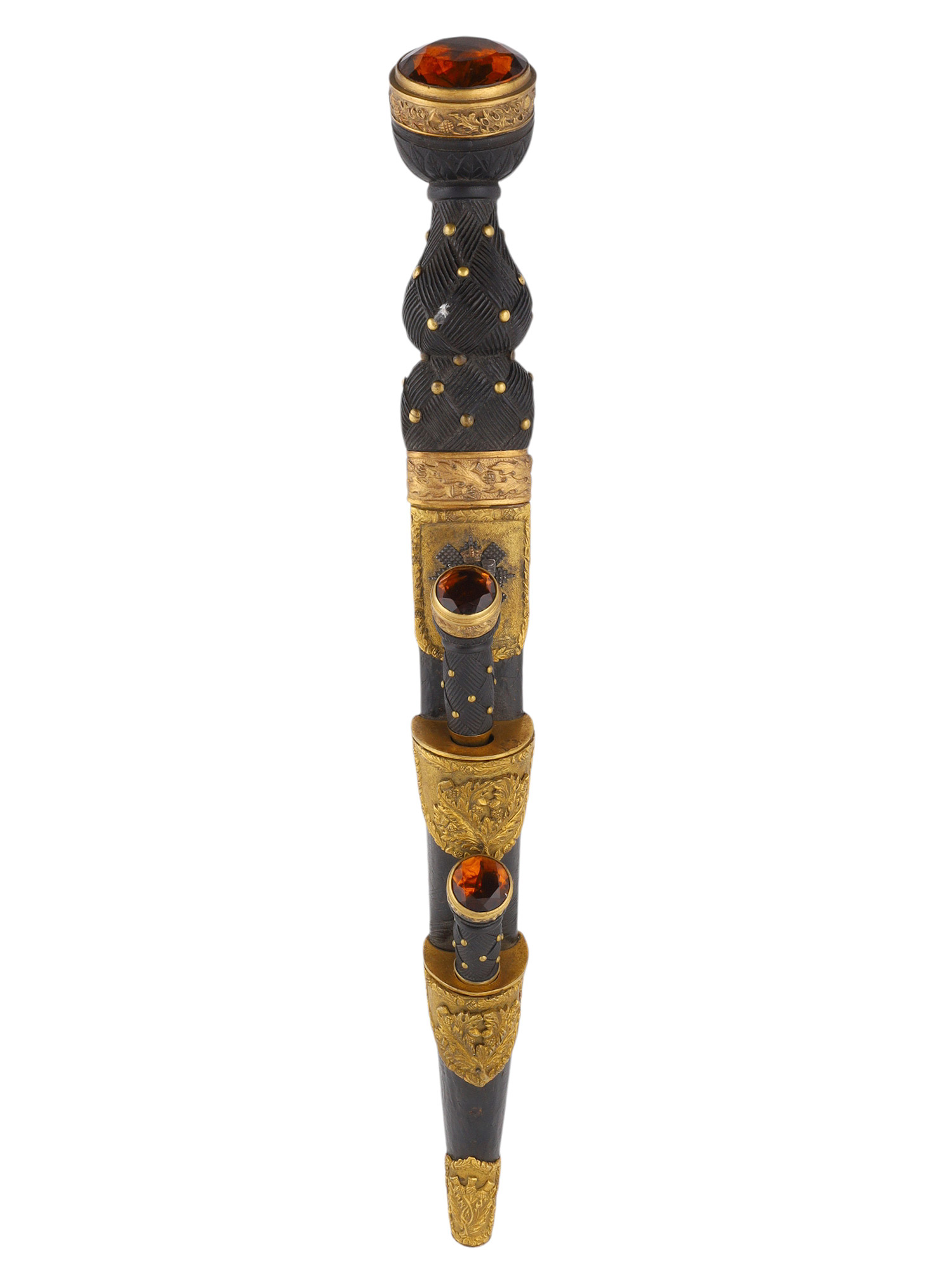 A SCOTTISH REGIMENTAL DRESS DIRK WITH COMPANION KNIFE AND FORK BY HAWKES & CO., LONDON, LATE 19TH CENTURY