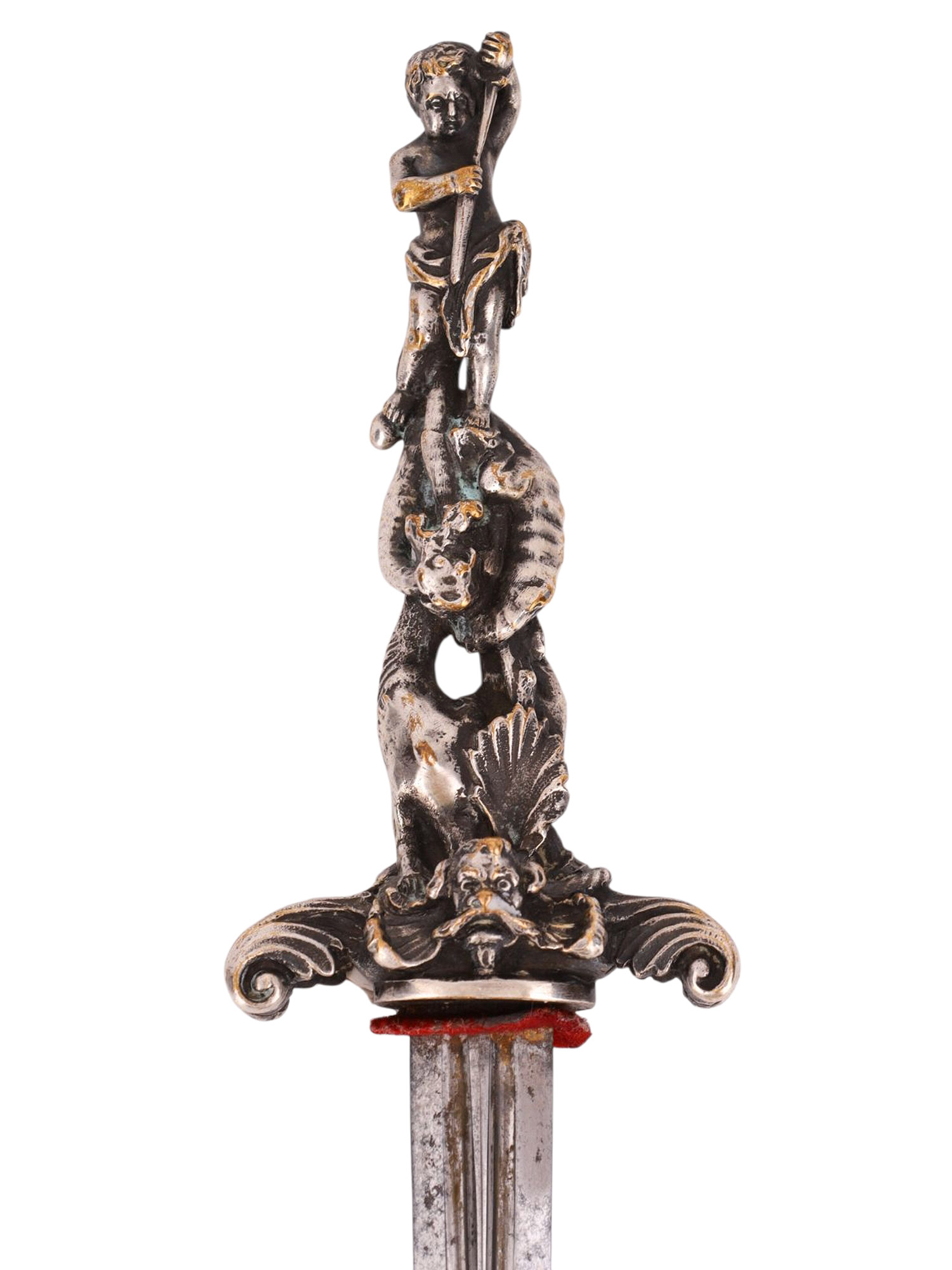 A EUROPEAN ROMANTIC DAGGER WITH SCULPTURAL HILT, 19TH CENTURY