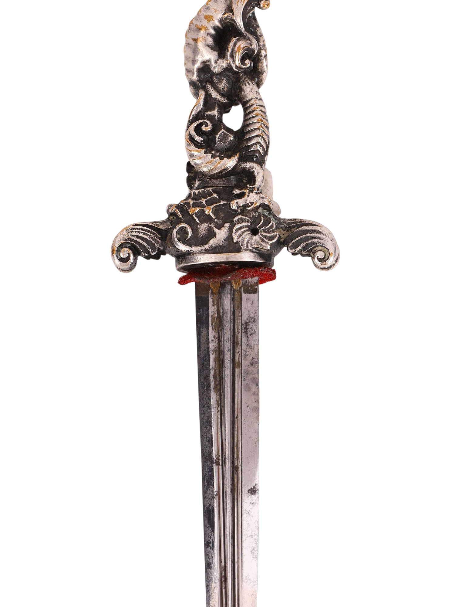 A EUROPEAN ROMANTIC DAGGER WITH SCULPTURAL HILT, 19TH CENTURY